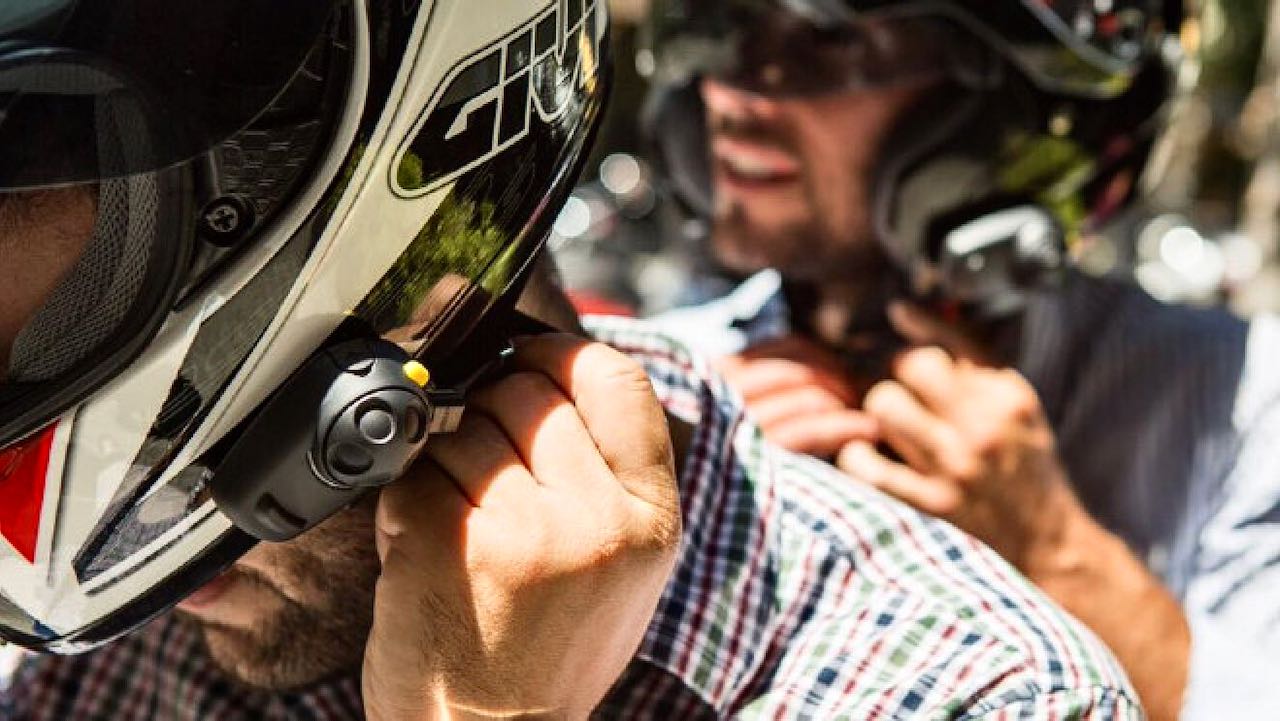 Intercomunicador para moto: Comunicación avanzada para motociclistas exigentes